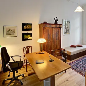Dunckerstr. Privatunterkunft Berlin