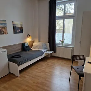 Zimmervermietung Mertens Privatunterkunft Berlin